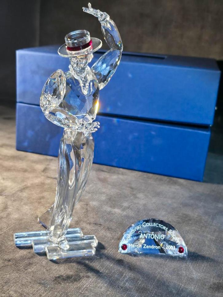 Swarovski SCS Jaarstuk 2003 Antonio Compleet, Verzamelen, Swarovski, Zo goed als nieuw, Figuurtje, Ophalen of Verzenden