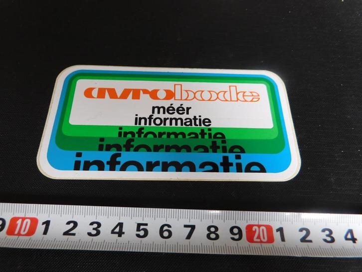 sticker omroep AVRO gids avrobode méér informatie, Verzamelen, Stickers, Zo goed als nieuw, Ophalen