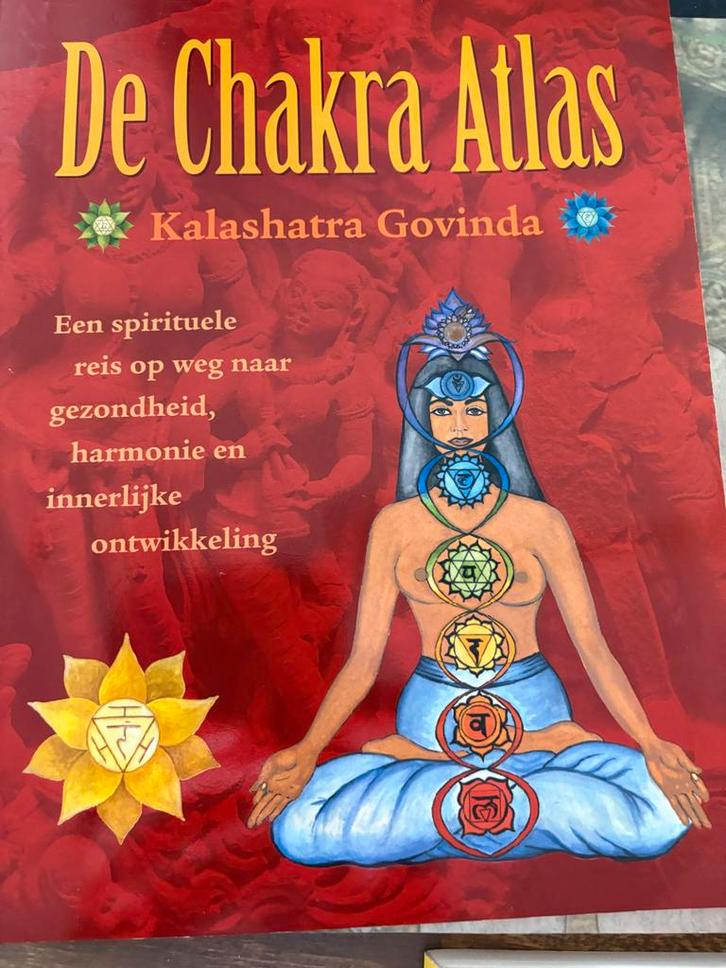 Chakra Atlas & Chakra's Ontcijferd - 2 Boeken, Boeken, Esoterie en Spiritualiteit, Gelezen, Achtergrond en Informatie, Spiritualiteit algemeen