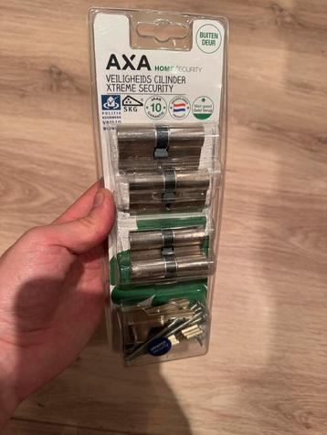 Axa xtreme cilindersloten set 30/30 4 cilinders 9 sleutels! beschikbaar voor biedingen