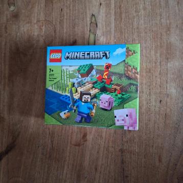 Lego Minecraft 21177 nieuw in doos beschikbaar voor biedingen