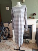 Moscow grijs gestreepte lange jurk S gratis verz, Kleding | Dames, Jurken, Verzenden, Maat 42/44 (L), Moscow, Knielengte