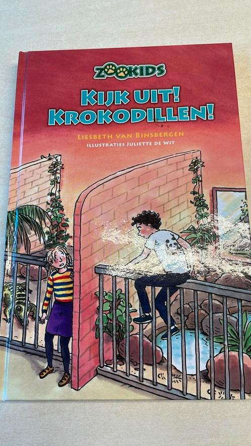 Liesbeth van Binsbergen - Kijk uit! Krokodillen!, Boeken, Kinderboeken | Jeugd | 10 tot 12 jaar, Zo goed als nieuw, Ophalen of Verzenden