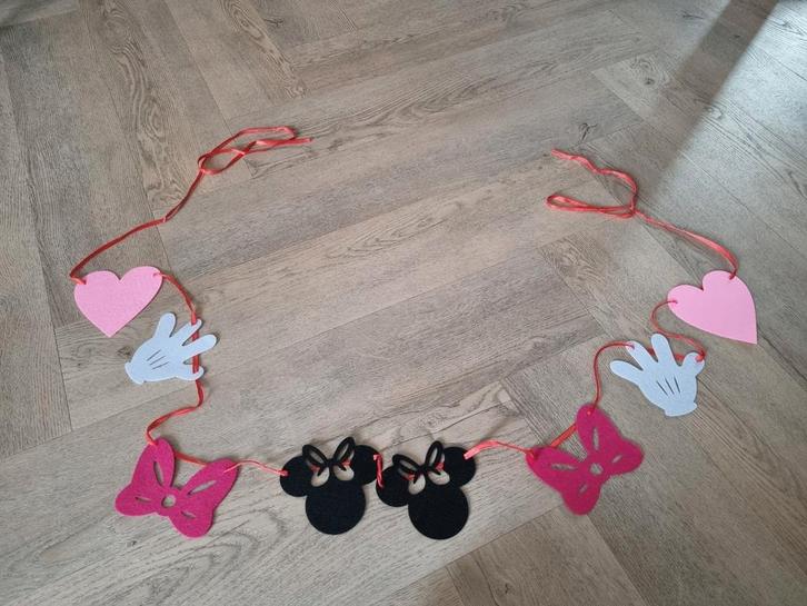 Minnie Mouse versiering, Hobby en Vrije tijd, Feestartikelen, Zo goed als nieuw, Versiering, Verjaardag, Ophalen of Verzenden