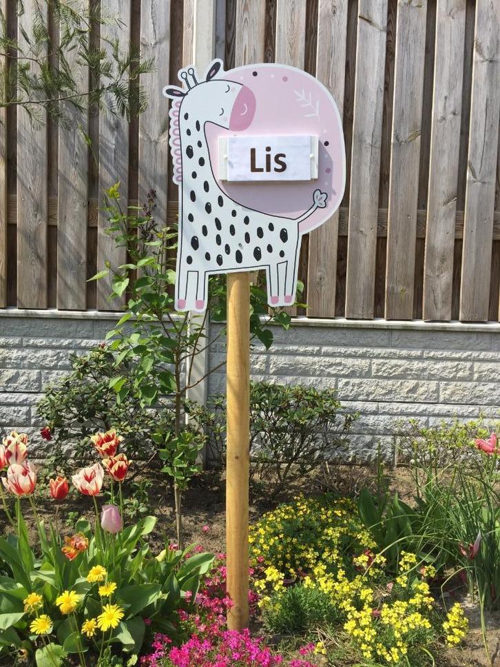Geboortebord GIRAF dibond huur huren babyspullen meisje, Kinderen en Baby's, Kraamcadeaus en Geboorteborden, Zo goed als nieuw