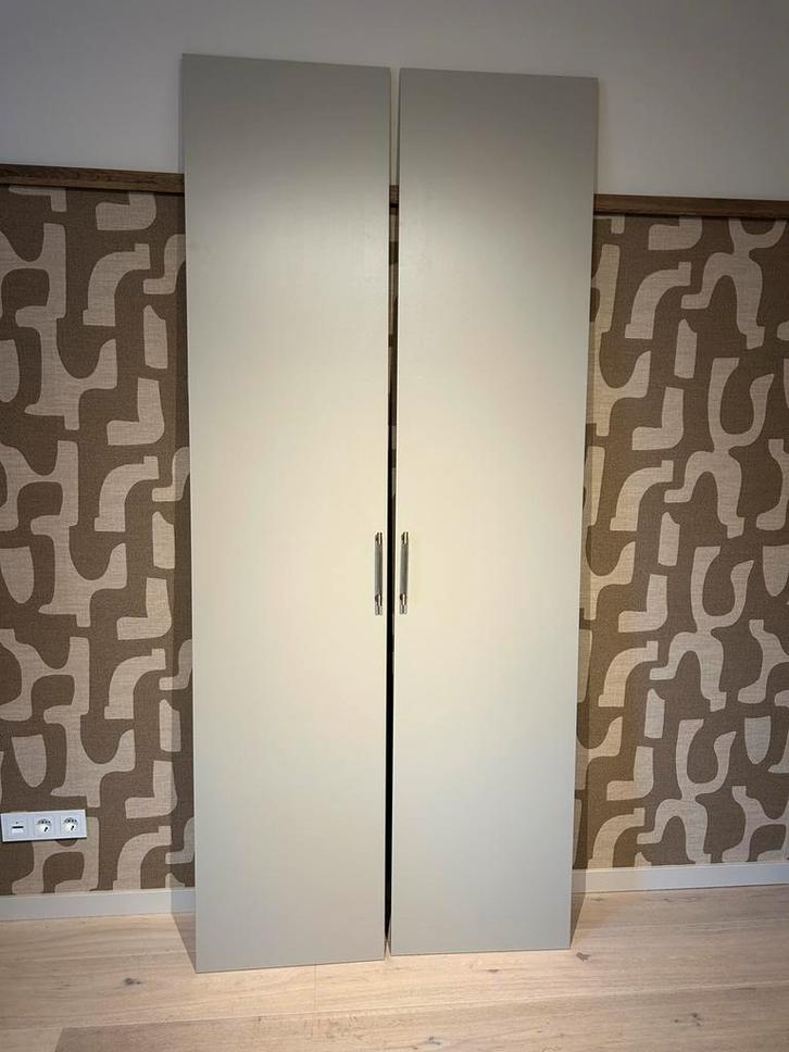 Ikea Pax deuren grijs beige 50x229 met handgreep, Huis en Inrichting, Kasten | Kledingkasten, Zo goed als nieuw, 200 cm of meer