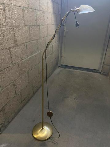Messing leeslamp. beschikbaar voor biedingen