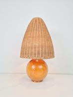 Vintage pine Houten bollamp rotan kap tafellamp bol ‘70, N, Vintage, Ophalen of Verzenden, N