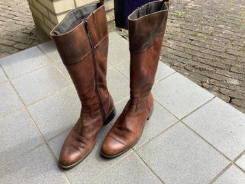 Bruine hoge laarzen, maat 38 beschikbaar voor biedingen