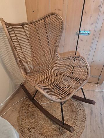 Rotan schommelstoel Bali beschikbaar voor biedingen