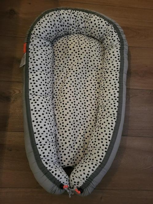 Baby nestje done by deer, Kinderen en Baby's, Babywiegjes en Ledikanten, Zo goed als nieuw, Overige typen, Ophalen
