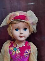 Mooie jaren 60 kermis pop, Antiek en Kunst, Antiek | Speelgoed, Ophalen of Verzenden