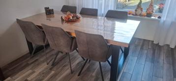 6 eetkamerstoelen  beschikbaar voor biedingen