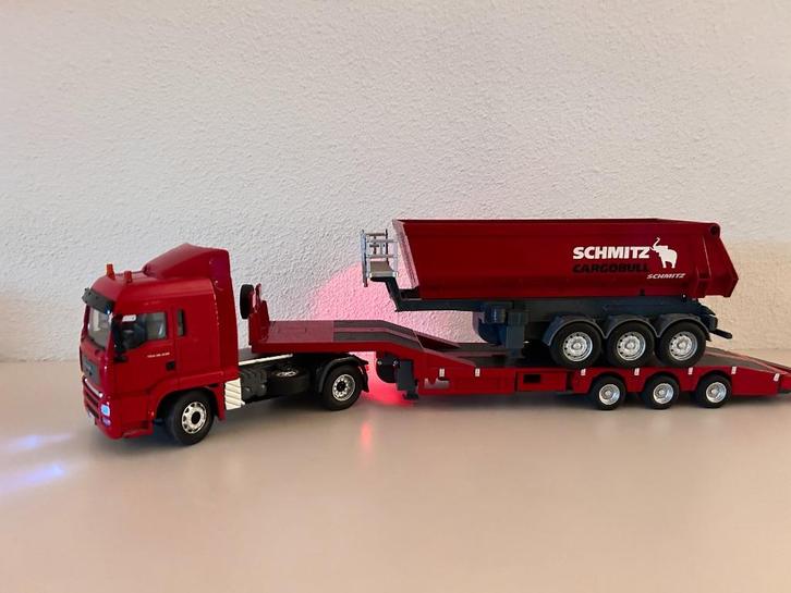 SIKU MAN Truck met Dieplader & 3-as Kiepwagen 1:32, Hobby en Vrije tijd, Modelauto's | 1:32, Zo goed als nieuw, Bus of Vrachtwagen