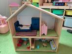 Leuk poppenhuis met meubels!, Ophalen, Gebruikt, Poppenhuis
