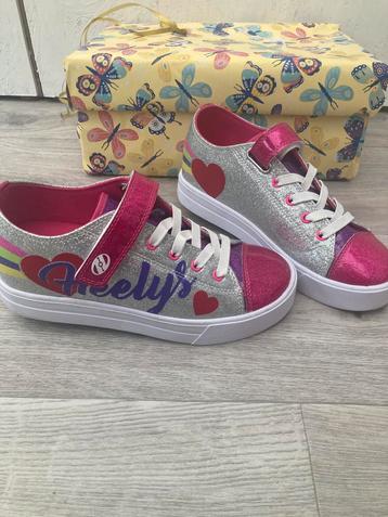 Heelys, maat 35, nieuw in doos, roze/ zilver, klittenband beschikbaar voor biedingen
