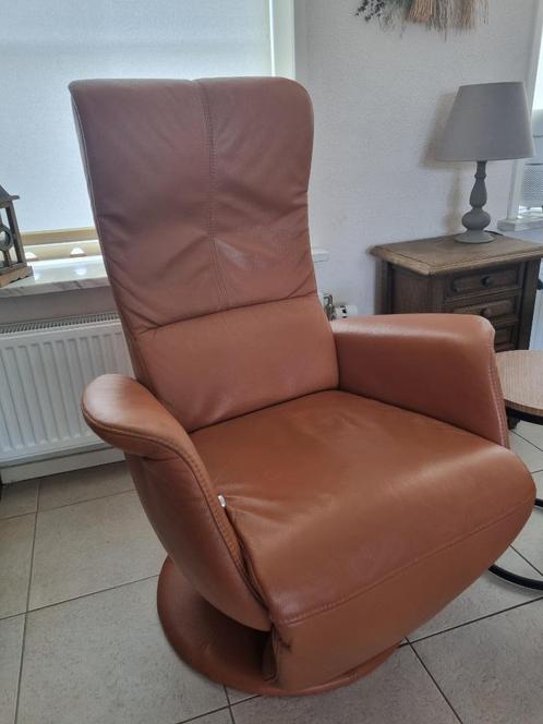 Himolla relax fauteuil  Easyswing - Echt leder kleur walnoot, Huis en Inrichting, Fauteuils, Zo goed als nieuw, Leer, 50 tot 75 cm