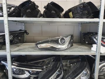 Audi A1 8X bi xenon led koplamp unit beschikbaar voor biedingen