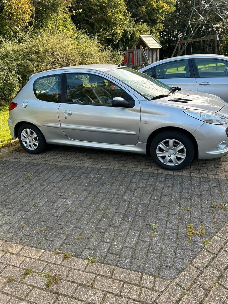 Peugeot 206+ 1.4 3D 2010 Grijs, Auto's, Peugeot, Particulier, 206+, ABS, Airbags, Airconditioning, Centrale vergrendeling, Elektrische ramen