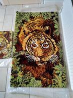 Smyrna geknoopt wandkleed van tijger. Retro/vintage, 2 stuks, Huis en Inrichting, Ophalen of Verzenden