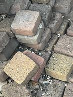 Grote partij cobblestones in verschillende maten en kleuren, Tuin en Terras, Tegels en Klinkers, Ophalen, Gebruikt, Klinkers, 10 m² of meer