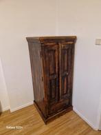 Antieke houten kast, Ophalen