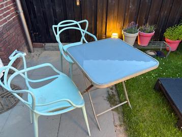 Bistro tuintafel 2personen, metaal en mat melk glas beschikbaar voor biedingen