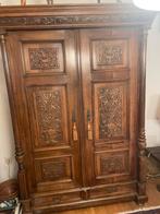 Massief houten klassieke kast met houtsnijwerk, Ophalen