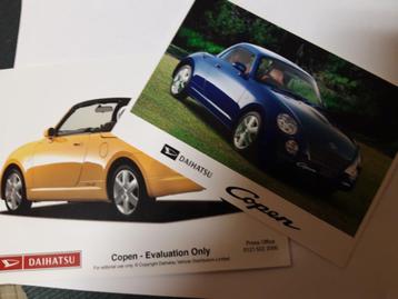 persfoto's Daihatsu Copen - keuze uit blauw of geel beschikbaar voor biedingen