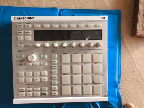 Native Instruments Maschine MKII - Beatmaking Machine, Muziek en Instrumenten, Midi-apparatuur, Gebruikt, Ophalen of Verzenden
