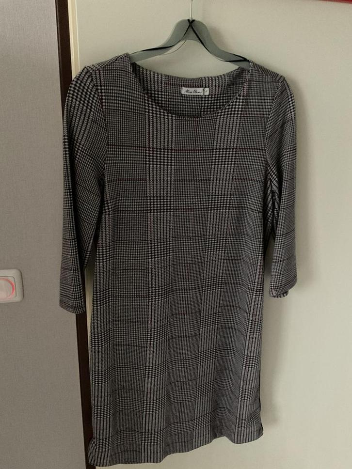 Mooie winterse jurk, Kleding | Dames, Jurken, Zo goed als nieuw, Maat 46/48 (XL) of groter, Zwart, Knielengte, Ophalen of Verzenden