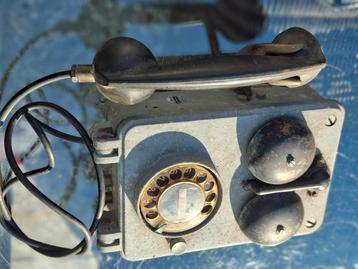 Antieke Ericsson Noodtelefoon beschikbaar voor biedingen