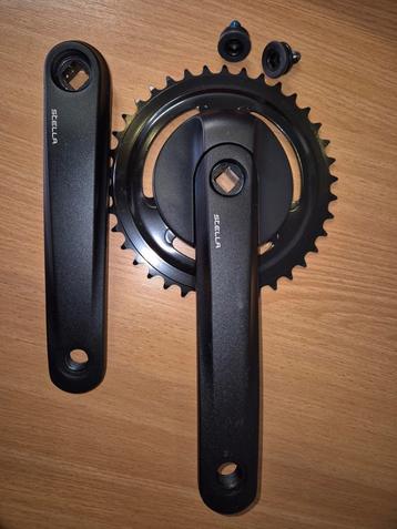 Stella crankstel 38t mat zwart Nieuw!! beschikbaar voor biedingen