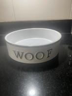 Mooie grote voerbak hond Riviera Maison WOOF, Ophalen of Verzenden, Zo goed als nieuw
