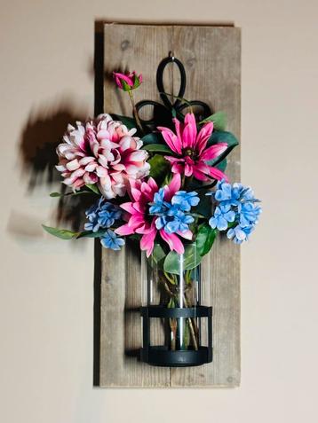 Nieuw! Wand bord met vaas en kunstbloemen / Mix Flower beschikbaar voor biedingen