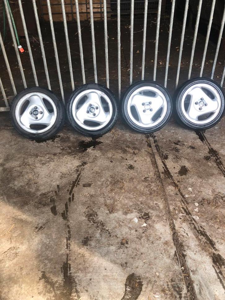 Set Velgen met Banden - Kia, Auto-onderdelen, Banden en Velgen, Banden en Velgen, Zomerbanden, 15 inch, 175 mm, Personenwagen