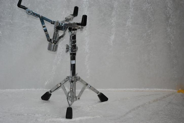 Stable Snaredrumstandaard    <25251112>, Muziek en Instrumenten, Instrumenten | Onderdelen, Gebruikt, Drums of Percussie, Ophalen of Verzenden