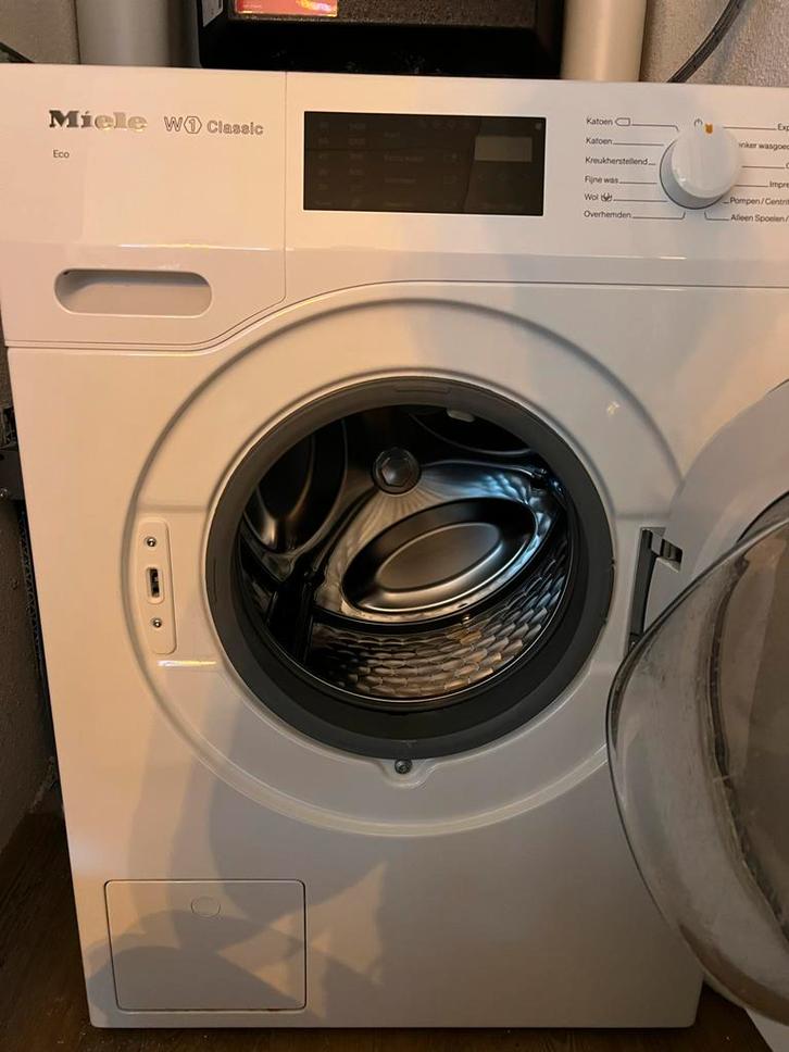 Miele W1 Classic 7KG Wasmachine A+++, Witgoed en Apparatuur, Wasmachines, Gebruikt, Voorlader, 6 tot 8 kg, 85 tot 90 cm, 1200 tot 1600 toeren