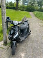 Zip 150cc LC moet weg niet teruil, Fietsen en Brommers, Ophalen, Zo goed als nieuw, Zip