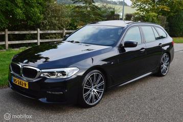 BMW 5-serie 540d xDrive M-Sport / Panorama / 360c / HUD / beschikbaar voor biedingen