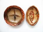 2 Antieke Berber schalen Berberschaal met vis en ster, Ophalen of Verzenden