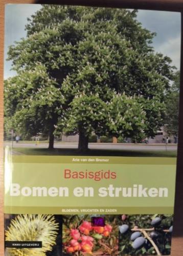 Basisgids Bomen en Struiken beschikbaar voor biedingen