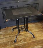 Online Veiling: Horeca tafel met gietijzeren onderstel, Gebruikt