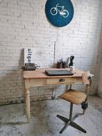 Brocante Franse keuken tafel werktafel oude verf kleine, Ophalen of Verzenden