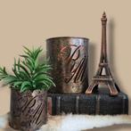 eiffeltoren & leder bookcase & 2 RIVIÈRA MAISON hurricane's, Huis en Inrichting, Woonaccessoires | Overige, Ophalen of Verzenden