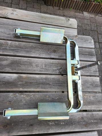 Wiel leveler voor caravan, vouwwagen, camper beschikbaar voor biedingen