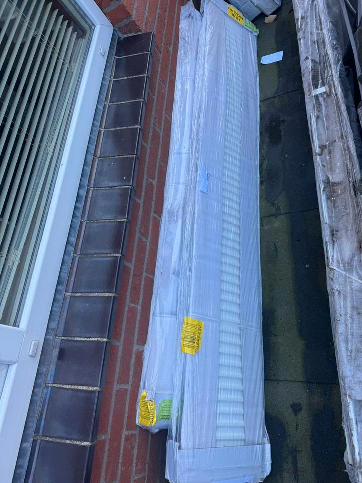 Nieuwe radiatoren te koop, Doe-het-zelf en Verbouw, Verwarming en Radiatoren, Nieuw, Radiator, 80 cm of meer, Ophalen