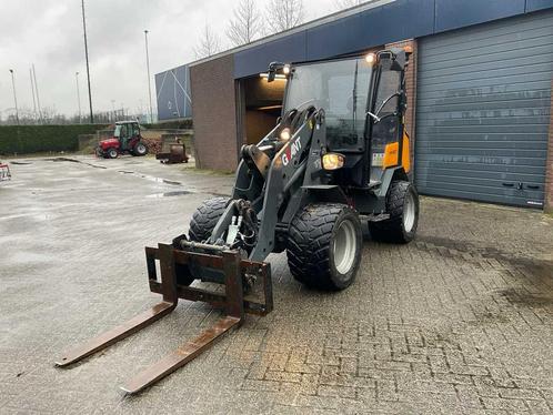 2014 Giant V4502T Shovel, Zakelijke goederen, Machines en Bouw | Kranen en Graafmachines, Wiellader of Shovel