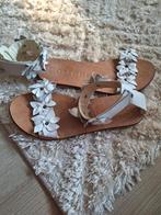 echt leren slippers met bloemen, Slippers, Wit, Ophalen of Verzenden, Gedragen