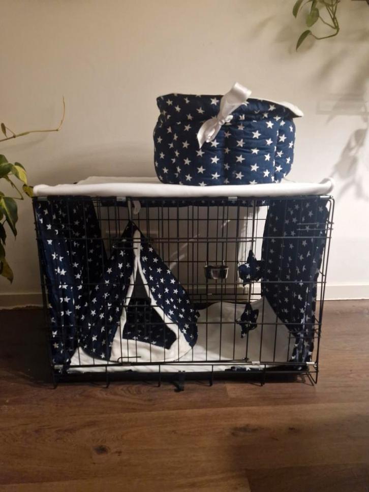 Complete show set voor kat inclusief bench, Dieren en Toebehoren, Hondenhokken, Zo goed als nieuw, Minder dan 65 cm, Ophalen